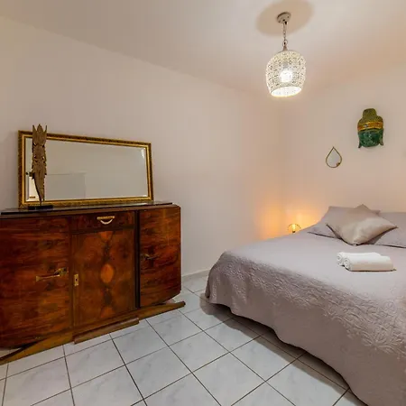 Elegant 2 Bedrooms Flat - 8mn Walk From Trainstation