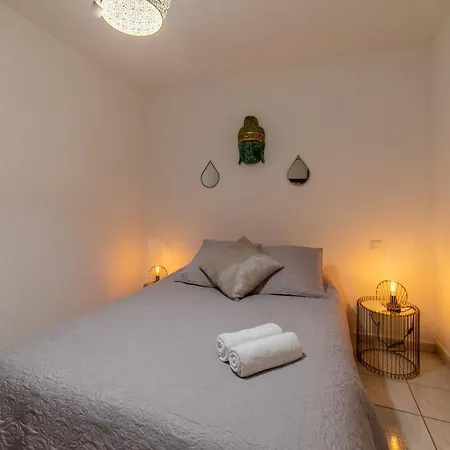 Elegant 2 Bedrooms Flat - 8mn Walk From Trainstation Apartament Narbona